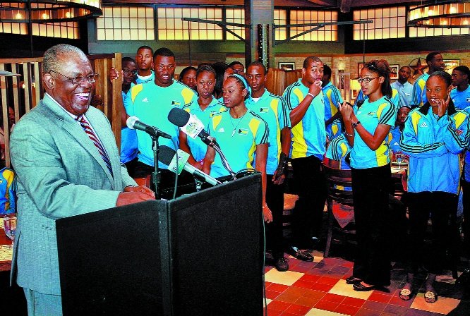 PRIME MINISTER Hubert Ingraham welcomes the Carifta competitors upon their return to the Bahamas. 	