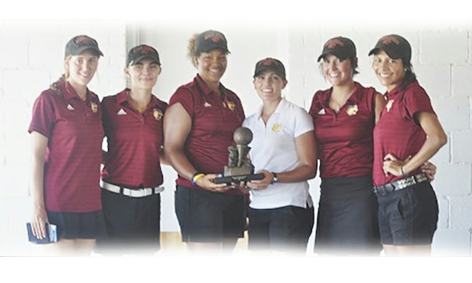 TANEKA SANDIFORD (third from left) and her Cougars won their first golf tournament of the season when they took the title of the SWCU Women’s Fall Golf Classic, hosted at the Lake Hefner Golf Club in Oklahoma City this weekend. 
Photo courtesy of Redlands Community College Athletics

