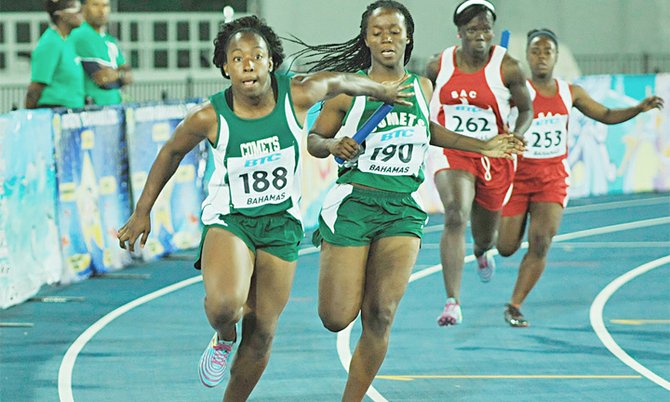 ATHLETES compete in the BAAA High School Relays at the Thomas A Robinson Track & Field Stadium. Photo by Kermit Taylor/Bahamas Athletics
