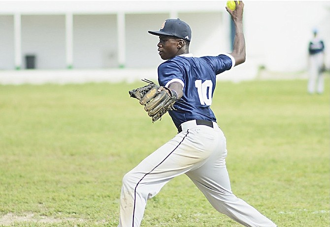 ON FORM: The St Andrew’s Hurricanes junior boys defeated the Comets 5-4 as the Bahamas Association of Independent Secondary Schools 2015 softball league continued at Queen’s College yesterday.