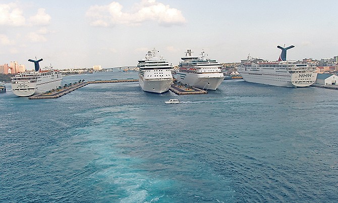 Cruise ships in port at Nassau. Photo: Captain-tucker/Wikimedia