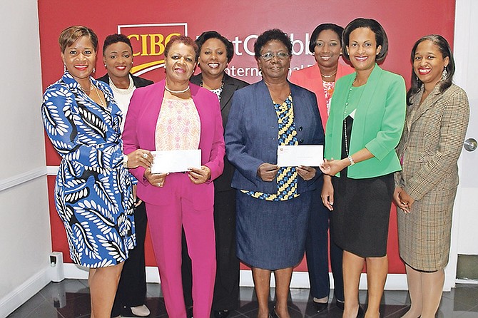 (l-r) CIBC FirstCaribbean’s Antionette Turnquest and Beulah Arthur, PACE President Jackie Knowles, CIBC FirstCaribbean’s Stacia Williamson, STRAW Treasurer Verdie Kriz, and CIBC FirstCaribbean’s Gezel Farrington, Marie Rodland-Allen and Sherrylyn Bastian.

(Photo/Serena Williams Media and PR)

 

 
