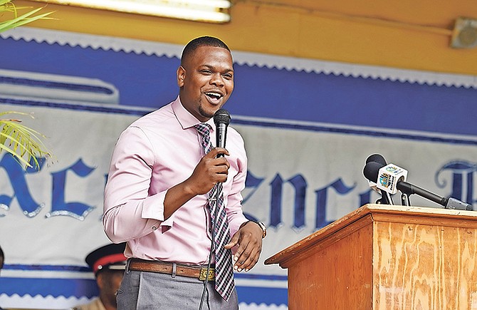 BAIN and Grants Town MP Travis Robinson speaks to Government High students.
Photo: Shawn Hanna/Tribune Staff