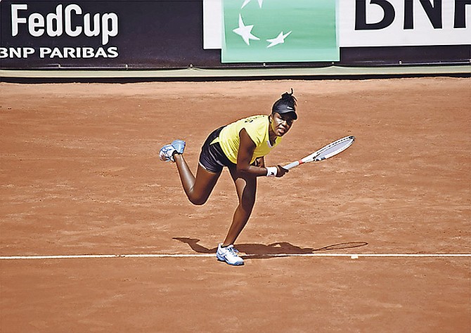 Danielle Thompson in action at the Tennis Club Las Terrazas in Miraflores, Lima, Peru.