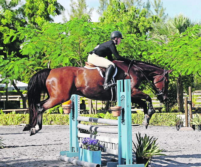 Sara Gottberg tied for Junior High Point Rider