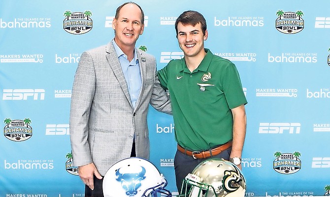 Buffalo head coach Lance Leipold, left, and Charlotte head coach Will Healy.
Photo: 10th Year Seniors