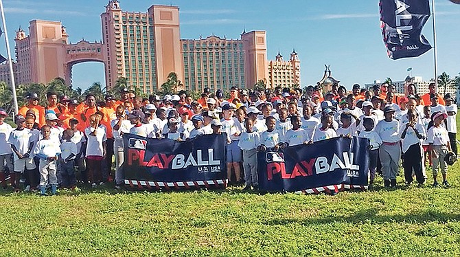 Participating players in the Home Run Derby in Paradise hosted an annual kids’ clinic at the Atlantis resort in Paradise Harbour for aspiring student-athletes. Hundreds of clinic participants were drilled at various skill positions, including hitting, fielding, pitching and base running.