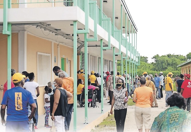 LONG lines at CI Gibson Senior High School polling station.
Photo: Donovan McIntosh/Tribune Staff