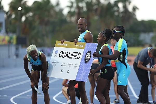STAR POWER: Bahamas mixed 4 x 400 metre relay team members celebrate last night after Shaunae Miller-Uibo anchored the relay to victory during the BTC World Athletics Relays Bahamas
2024 at the Thomas A. Robinson National Stadium. Photo: Dante Carrer
