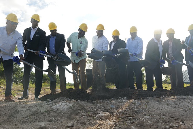 Prime Minister Philip ‘Brave ‘ Davis and PLP chairman Fred Michel join Centreville MP Jomo Campbell for a groundbreaking for the Centreville Hilltop Agri-Village. Photos: Nikia Charlton