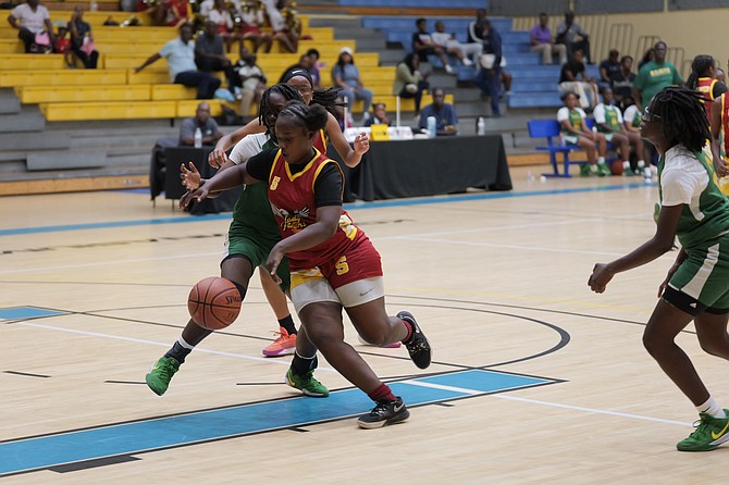 BAISS students in action in the Bahamas Association of Independent Secondary Schools sudden death playoffs at the Kendal GL Isaacs Gymnasium on February 5, 2025.