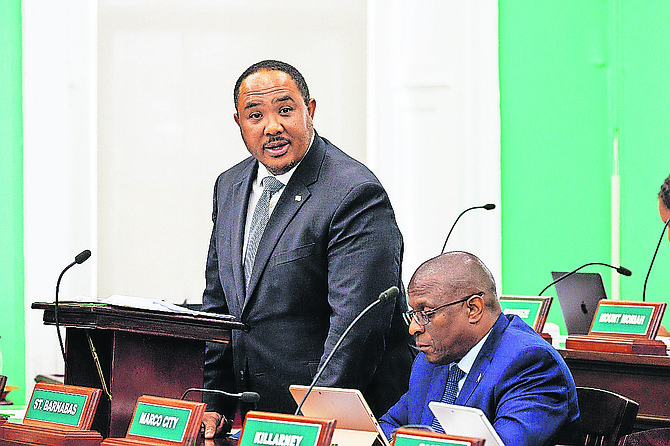 Photo: Dante Carrer/Tribune Staff